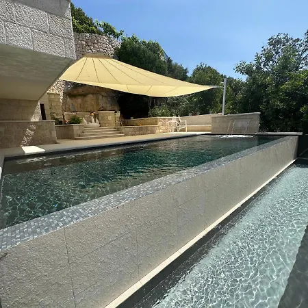 Levanat 2 * Ragusa